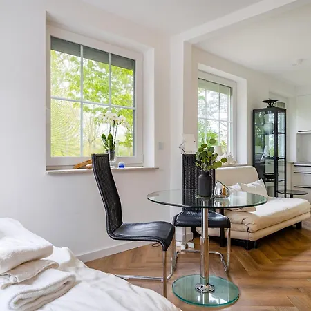 Chilly-breeze 2, Design-apartment, Obergeschoss Mit Gemeinschaftsgarten *